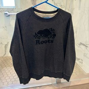 Roots Athletics pullover black crew neck sweater Size M